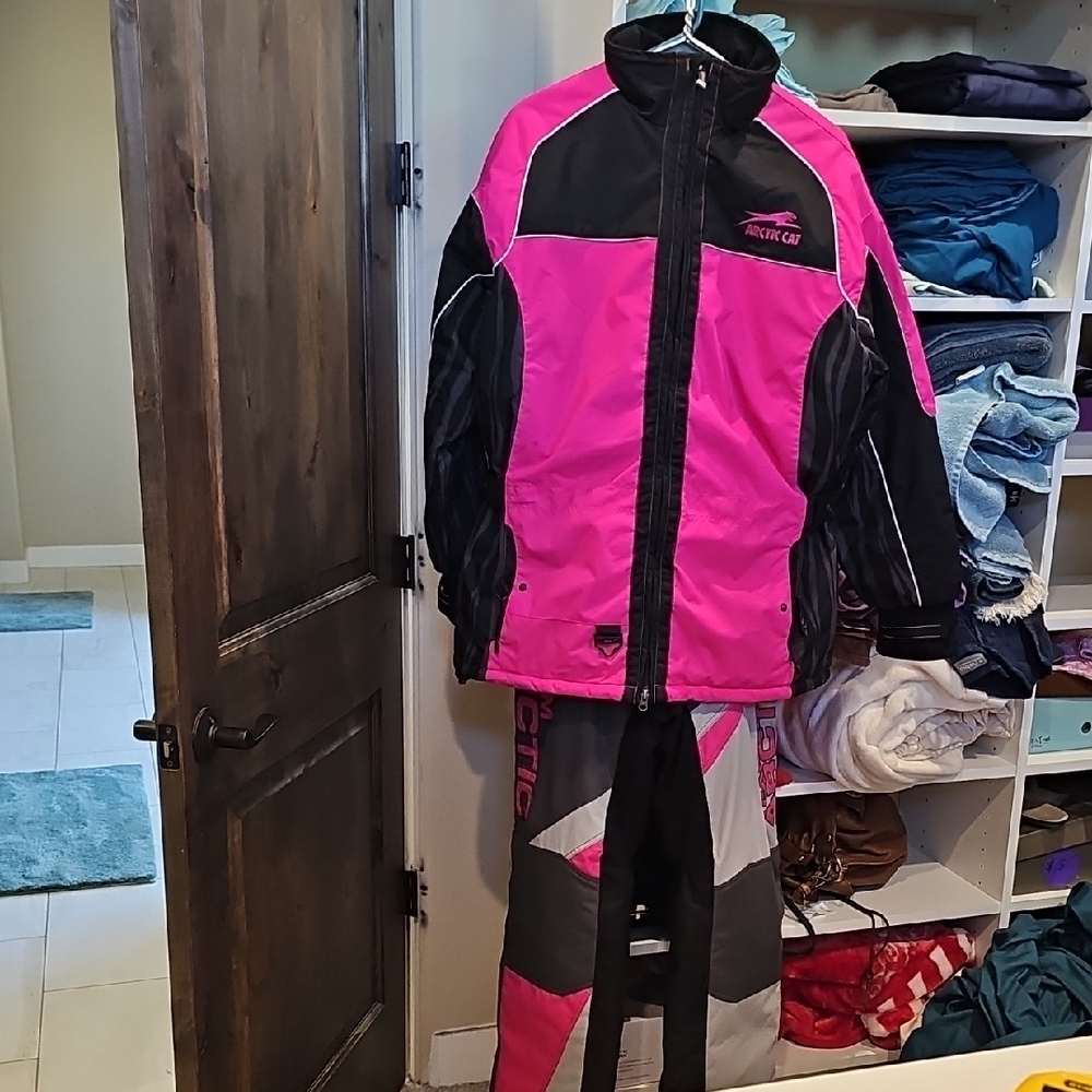 Team Arctic Cat Women's Pink, Grey and Black Snowmobile Pants Size XL NWT - Picture 9 of 10